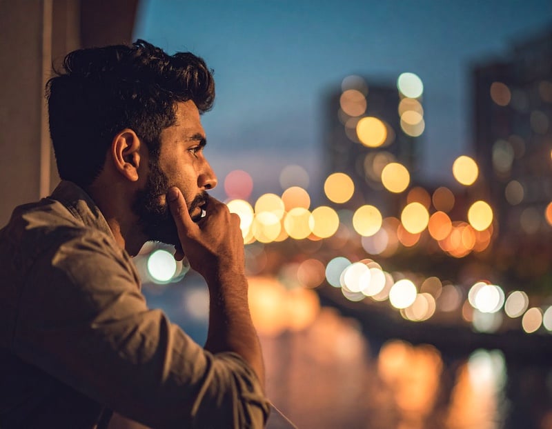 Overthinking Ne Demek? Aşırı Düşünme Belirtileri ve Çözüm Yolları