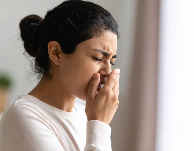 Psikolojik Mide Bulantısı Nedir? Belirtileri Nelerdir? Neden Olur?